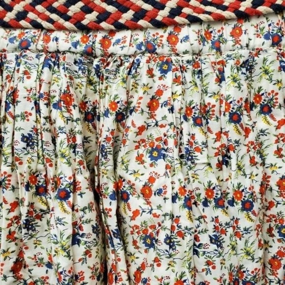 Spring Boho Ditsy Prairie Floral Lined Mini Skirt with Pockets - Picture 4 of 8